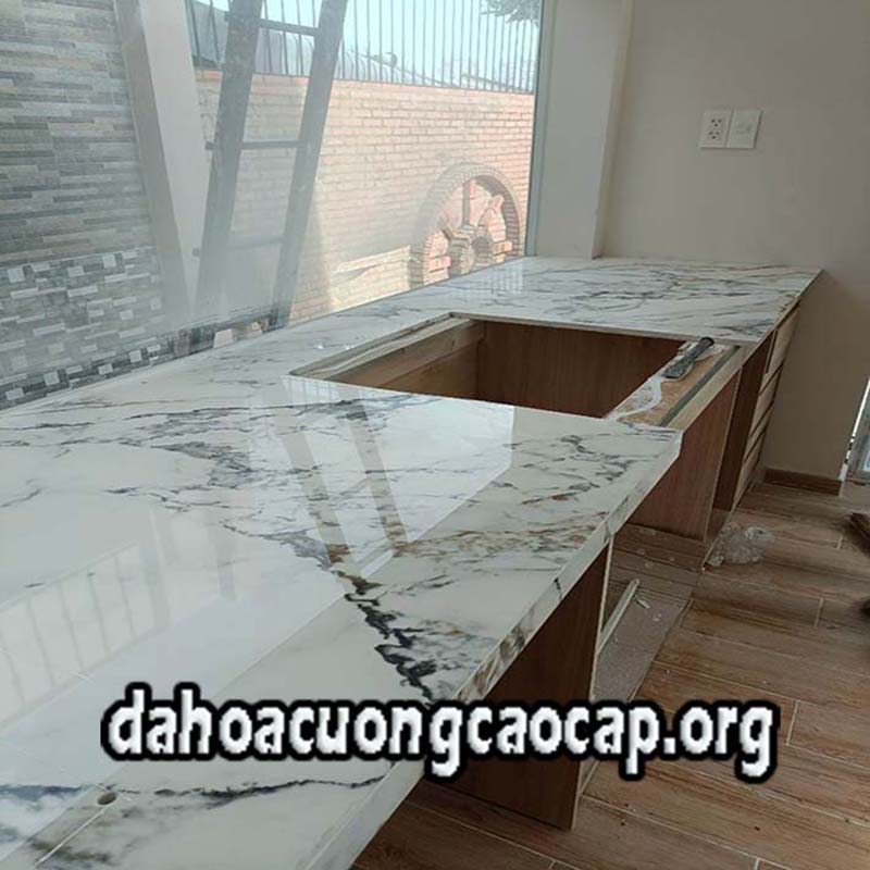 Đá hoa cương bếp
