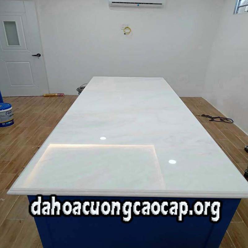 Đá hoa cương bếp